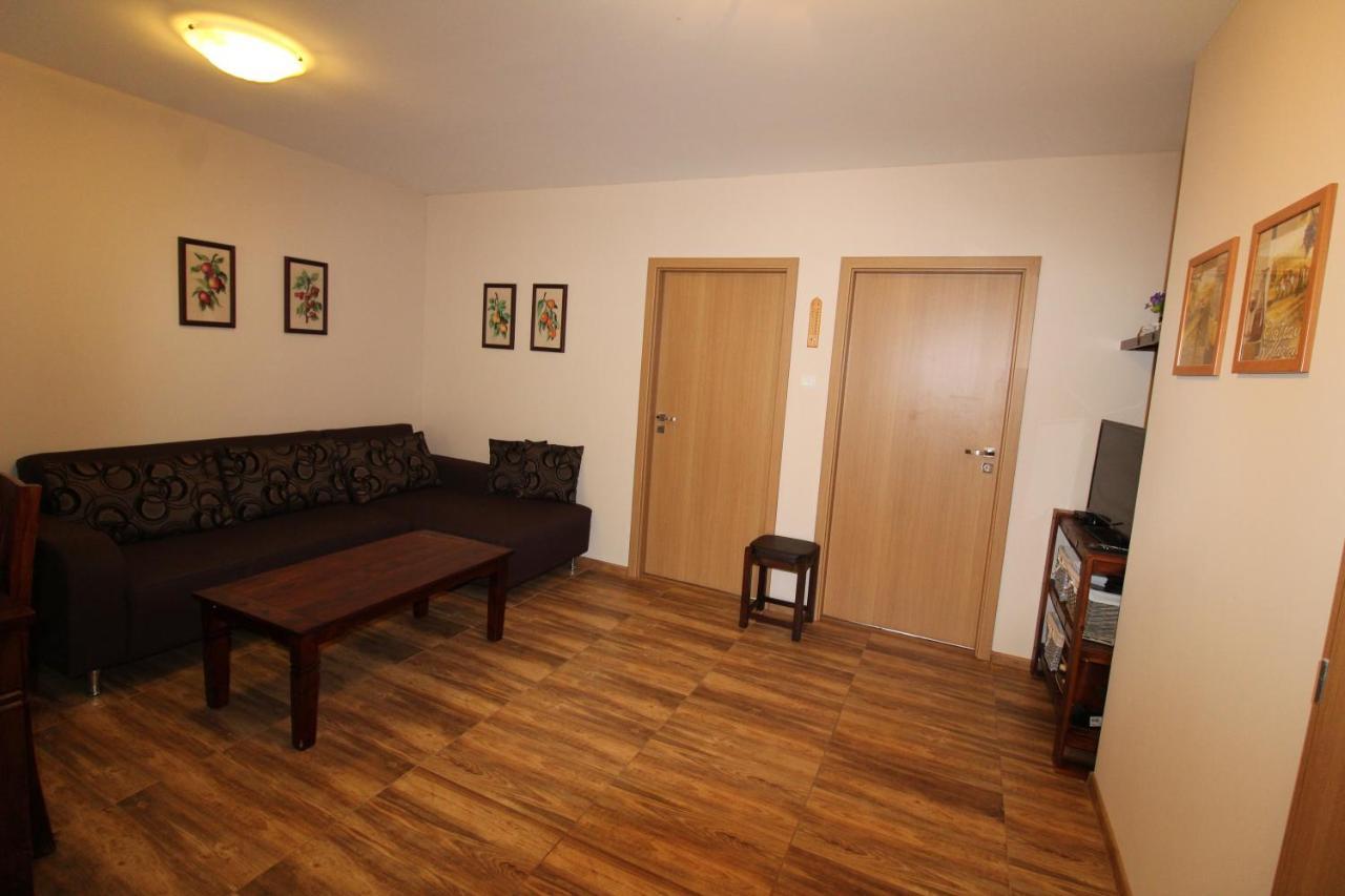 Apartman Baska Velky Slavkov Exterior foto